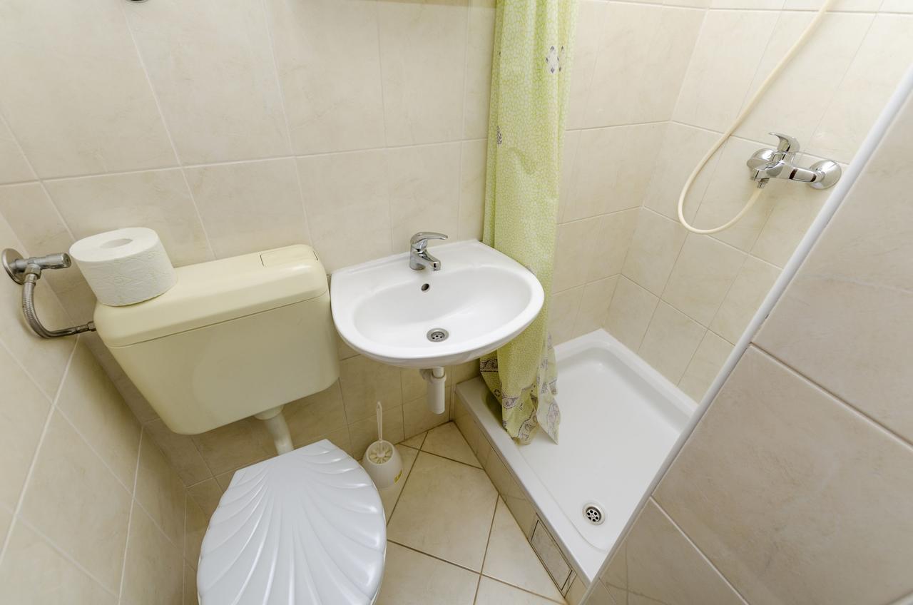 Apartments Mime Pirovac Εξωτερικό φωτογραφία