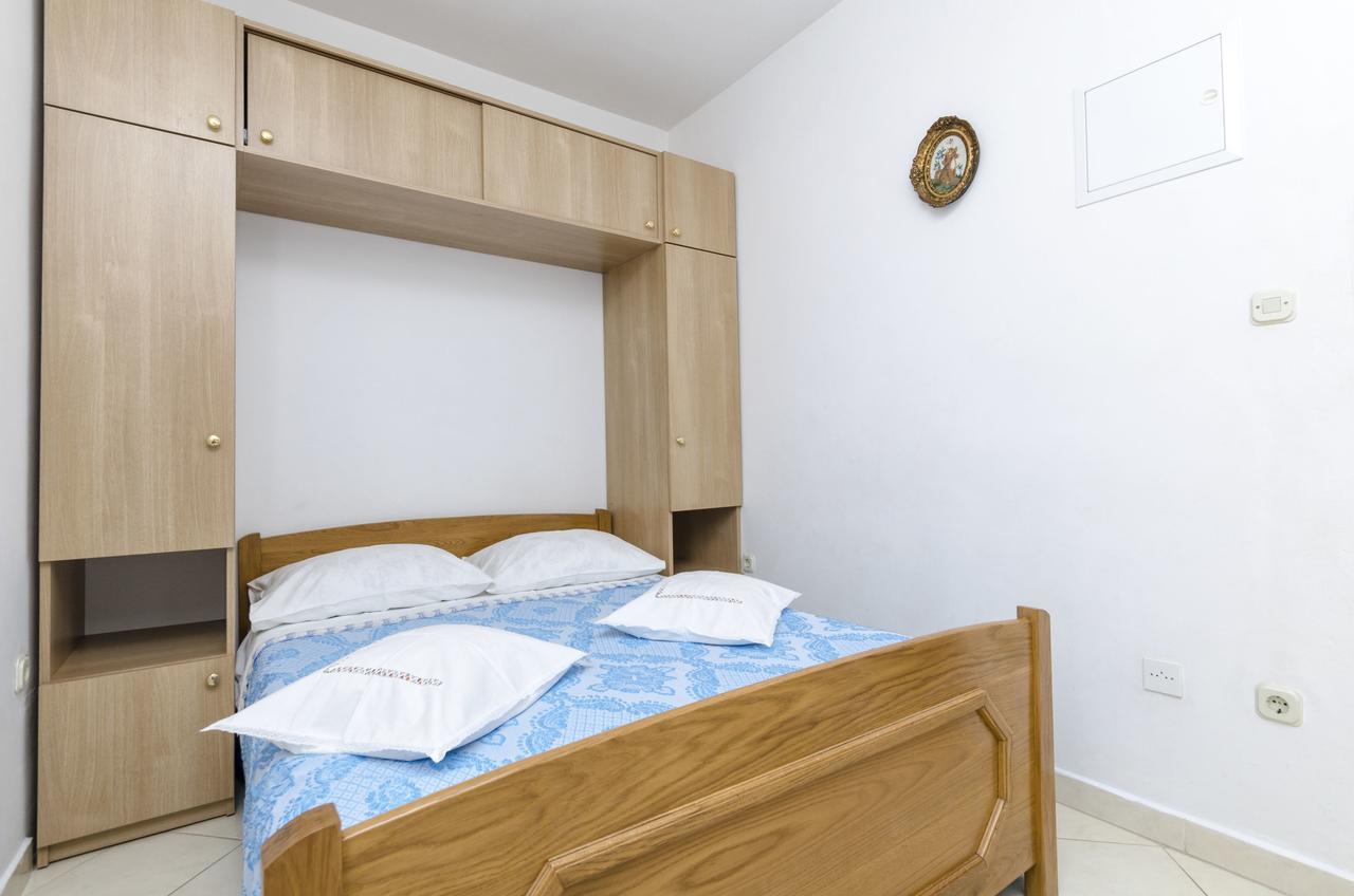 Apartments Mime Pirovac Εξωτερικό φωτογραφία